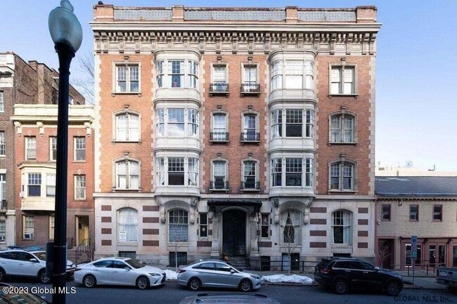 Building Photo - 355 State St Unit 3EF