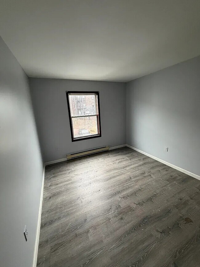 Photo - 352 S 6th St Unidad 1