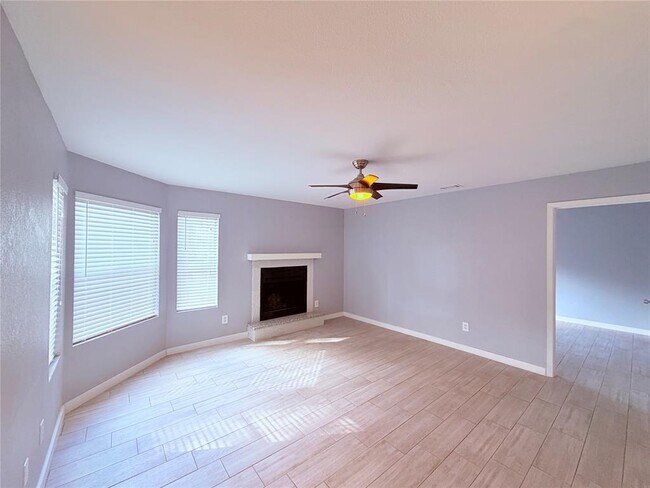 Photo - 8801 Schick Rd