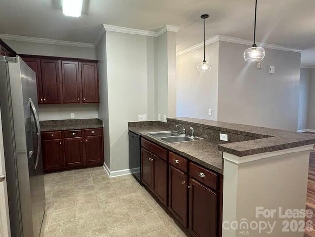 Photo - 10125 Westmoreland Rd