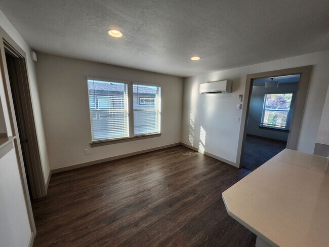 Photo - 1 Bed/1 Bath ADU on Bend's Eastside - Cessna Drive