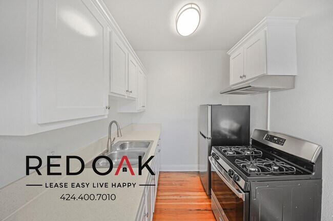 Photo - Charming Studio with a Lovely Exposed Bric... Unidad 309