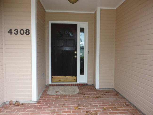 Photo - Discover Serenity: Elegant 3-Bedroom Home ...