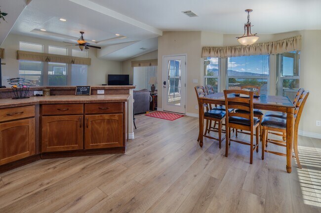 Photo - 12600 Havasu Lake Rd