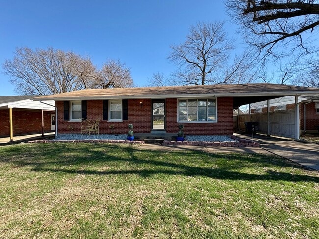 Building Photo - Freshly Renovated 4-Bedroom Home in the Hazelwood School District
