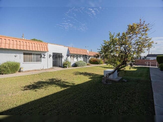 Photo - 6822 N 35th Ave