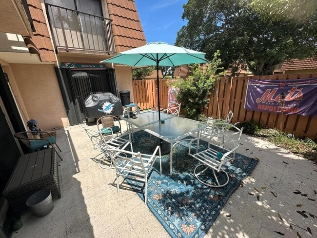 Photo - 246 Charter Way