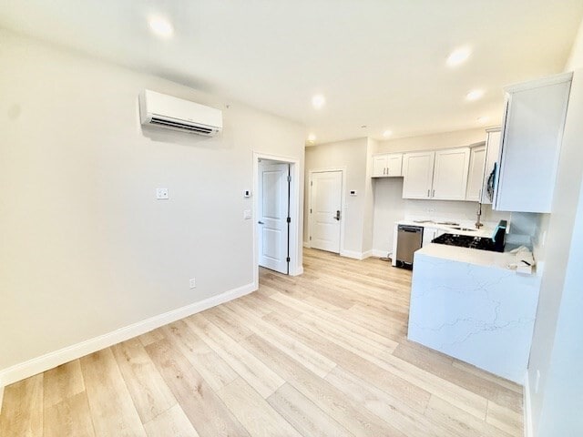 Photo - 220 Winthrop St Unidad 301