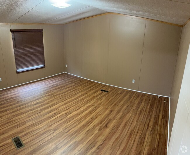Building Photo - 70 Farm to Market Rd Rental