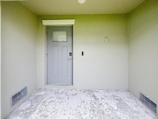 Photo - 822 Tennyson Mill Cir