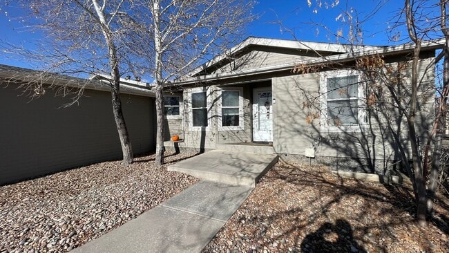 Building Photo - Spacious Ranch-Style Home in Desirable Antelope Ridge Community