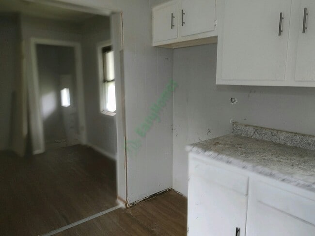 Photo - 2051 N Gale Ave