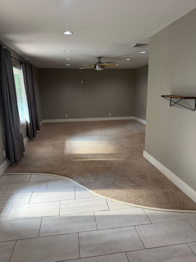 Photo - 1215 Westlawn Dr