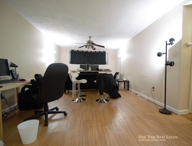 Photo - 20 Radcliffe Rd Unit 106