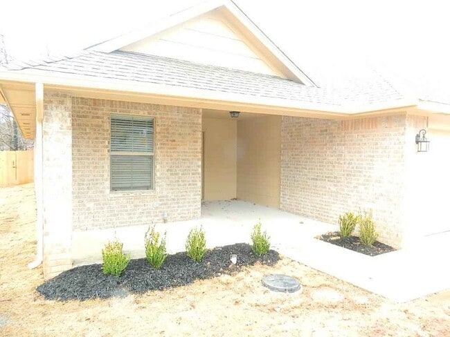 Photo - 1025 Creek Side Dr