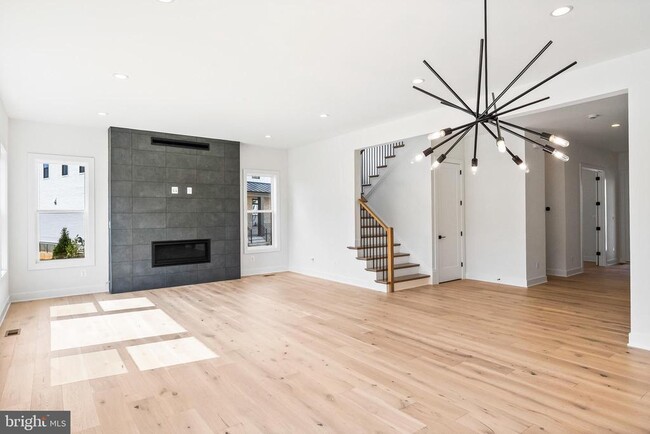 Photo - 841 N Manchester St