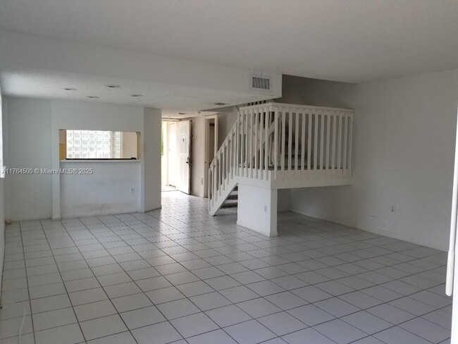 Photo - 13061 SW 88th Ln Unidad 212-A Rental