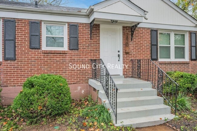 Photo - 2820 St Edwards Dr