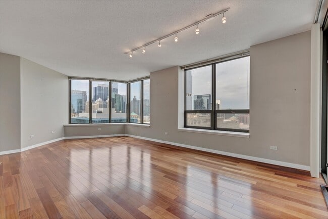 Photo - 400 N La Salle Dr Unidad 3208