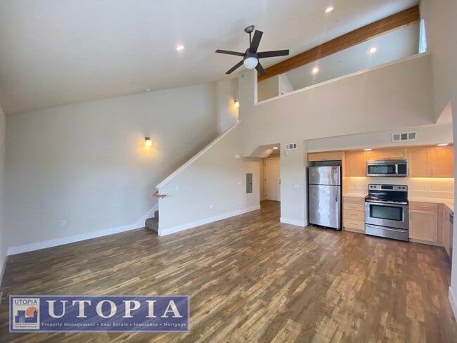 Photo - 716 Darwin St Unit 306