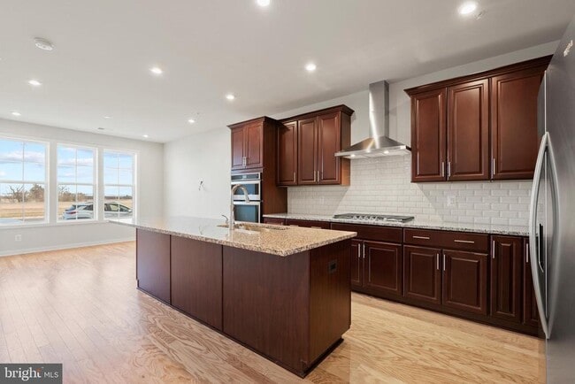 Photo - 22395 Claude Moore Dr