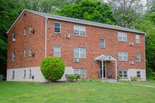 Photo - Springwood Apartments