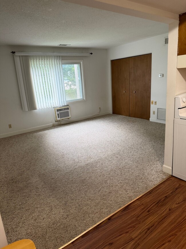 1110 Doreen Ave