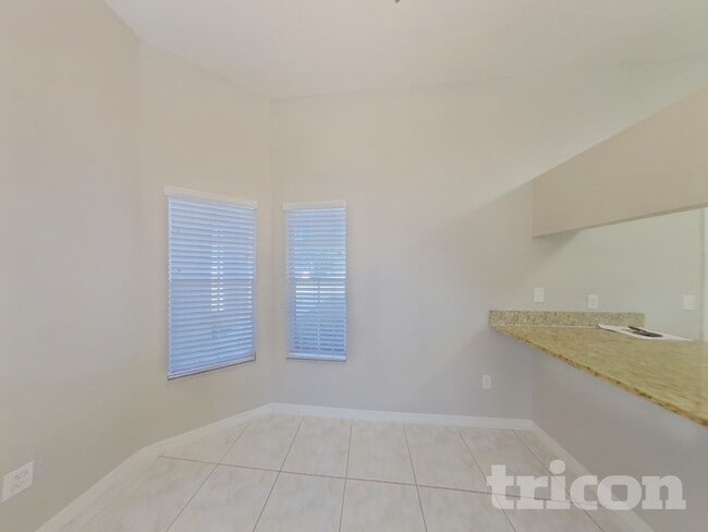 Photo - 831 Monroe Harbor Pl