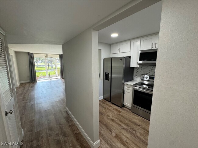 Photo - 400 Forest Lakes Blvd Unidad 111