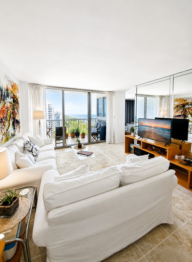 Photo - 2655 Collins Ave Unidad 2306