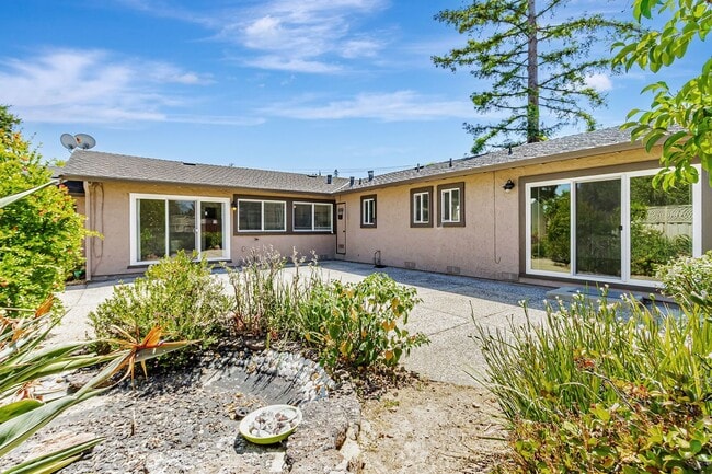 Photo - 13431 Holiday Ct