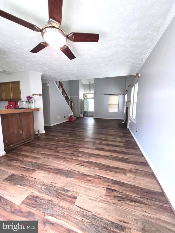 13920 Lord Fairfax Pl