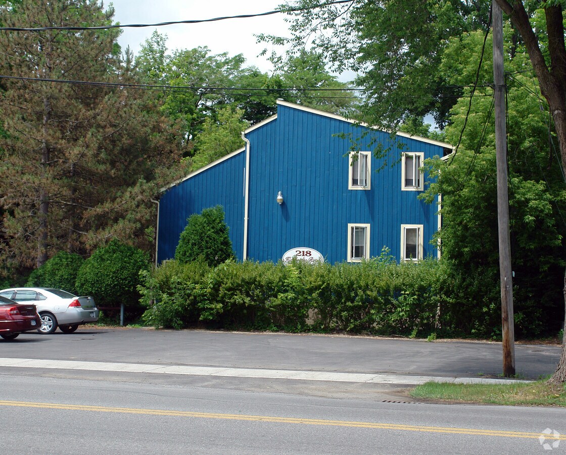 Photo - 218 Highbridge St