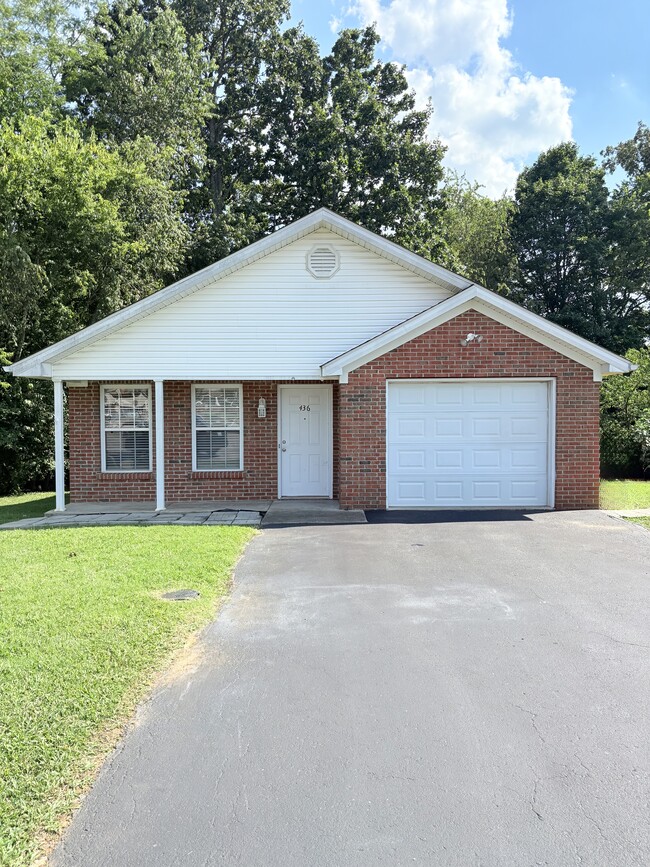 Building Photo - 436 Catalpa Cir Rental