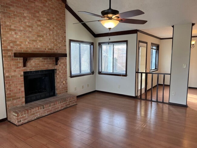 Photo - Woodmere bungalow