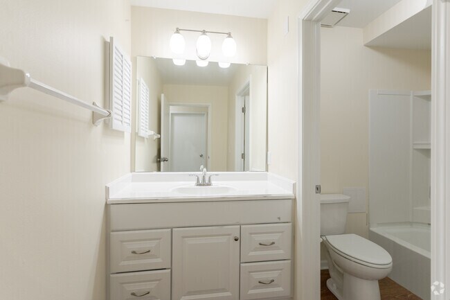 2BR, 1BA
