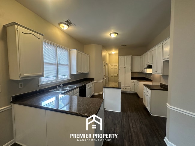 Photo - 8374 Kings Trail Cove