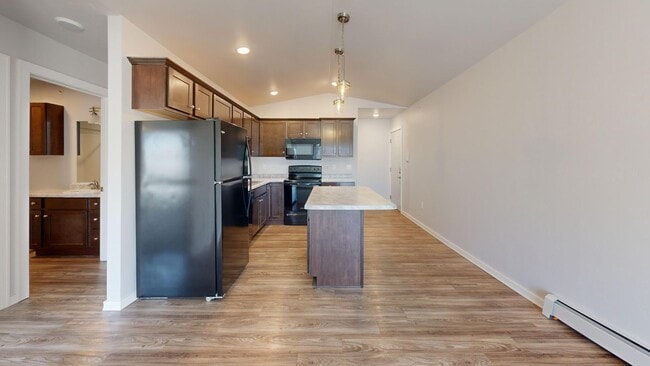 Photo - Riverbank Apartments