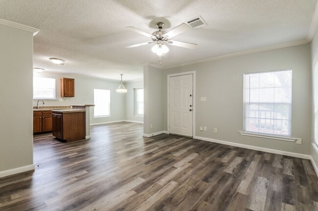 Photo - 3 BR/2BA | Newly Renovated Single Family Home  | Huge fenced backyard| In Dallas!