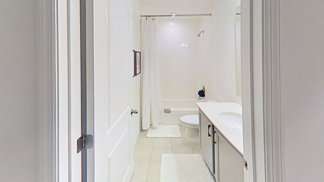 Photo - 2138 Derwent Dr