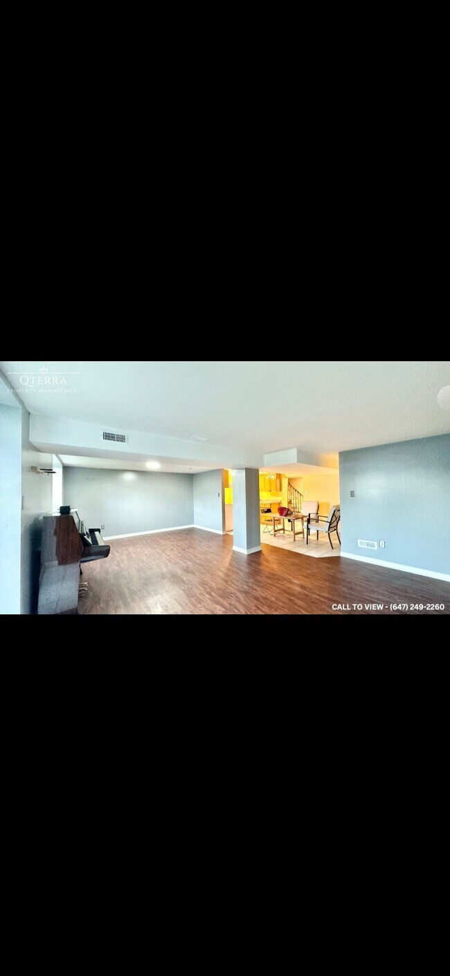 Photo - 66 Hollyhedge Dr