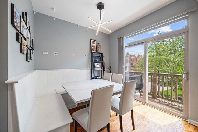 Photo - 302 Narragansett Ct