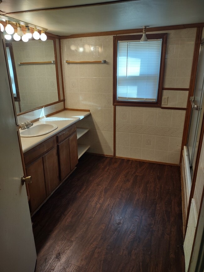 Photo - 2115 N Grace Ave