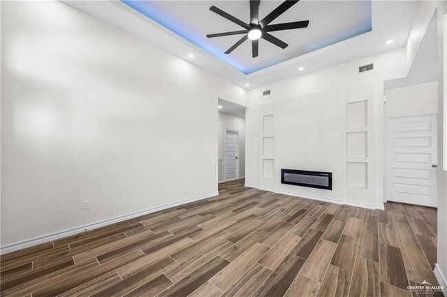 Photo - 14 Nominee St