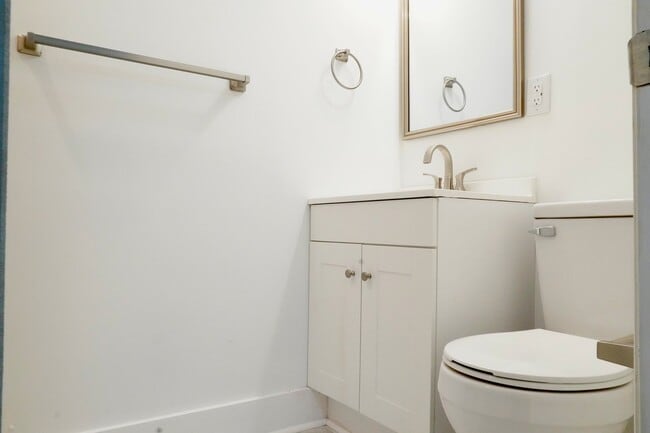Photo - 1608 1st St NW