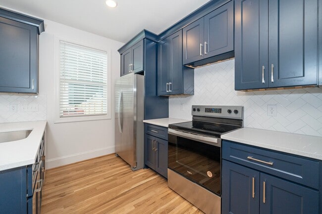 Photo - 1634 Crest Rd