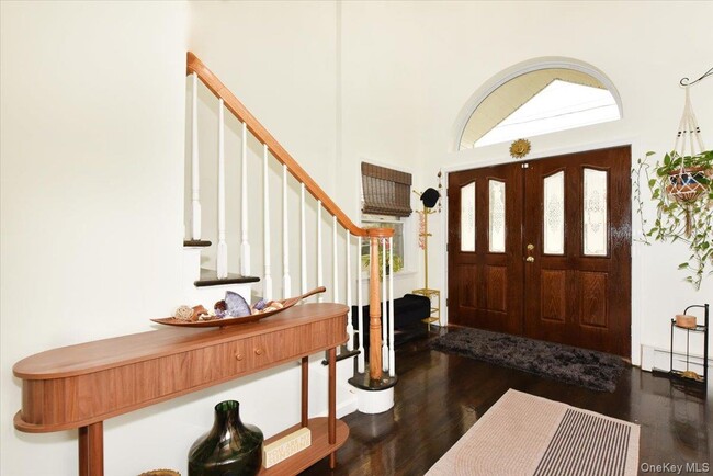 Photo - 109 Charles St