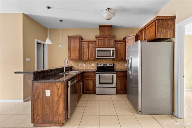 16 L S St Unit 2