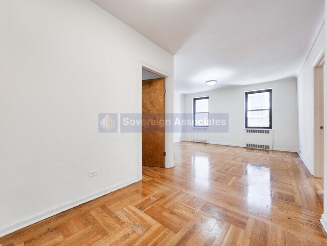 Photo - 700 Fort Washington Ave Unidad 5F