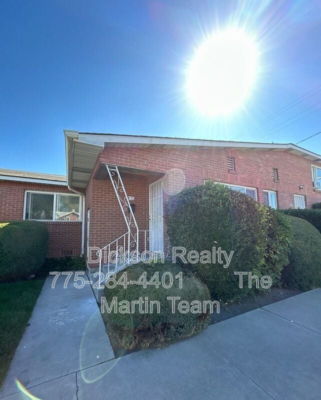 Building Photo - 236 18th St